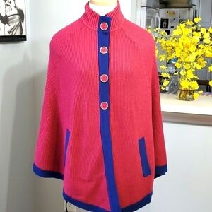 HH cape, burgundy with blue‎ trim. 2 pockets. Great buttons XS